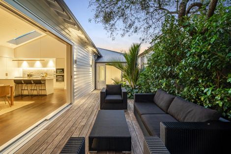 Photo of property in 26 Farrar Street, Grey Lynn, Auckland, 1021