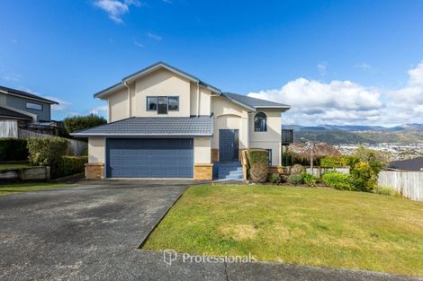 Photo of property in 28 Kirton Drive, Riverstone Terraces, Upper Hutt, 5018