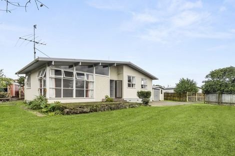 Photo of property in 6 Dalry Place, Mangere Bridge, Auckland, 2022