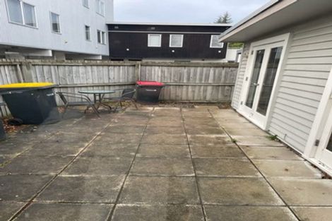 Photo of property in 4/6 Defoe Place, Waltham, Christchurch, 8023