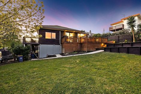 Photo of property in 119 West Harbour Drive, West Harbour, Auckland, 0618