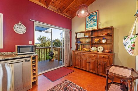 Photo of property in 10 Rabbit Way, Whitianga, 3510