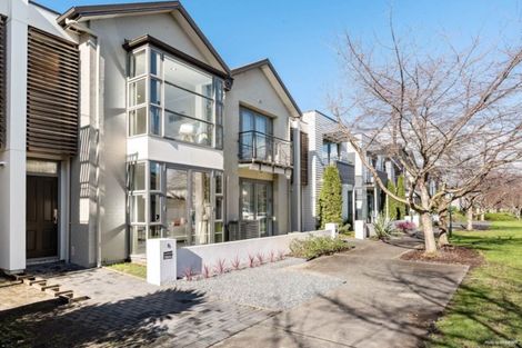 Photo of property in 8 Willow Camp Road, Takanini, 2112