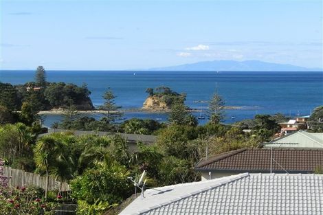 Photo of property in 62 Hebron Road, Waiake, Auckland, 0630