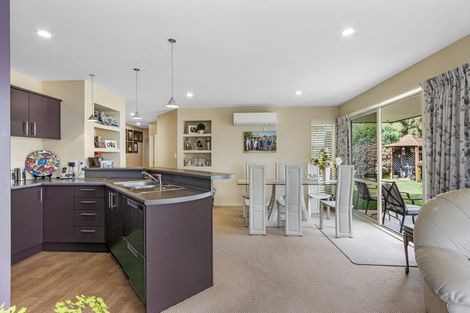 Photo of property in 22 Garforth Green, Halswell, Christchurch, 8025