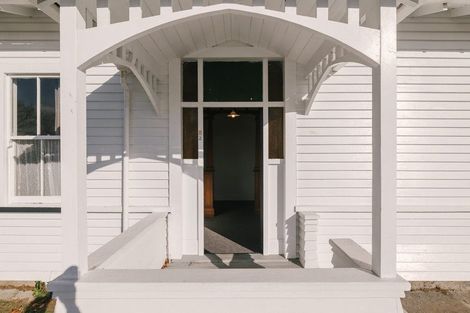 Photo of property in 74 Chelwood Street, Takaro, Palmerston North, 4412