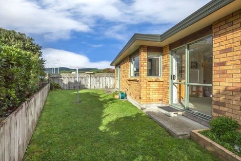 Photo of property in 80a Oxford Street, Tawa, Wellington, 5028