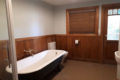 Photo of property in 111 Santa Maria Avenue, Mount Pleasant, Christchurch, 8081