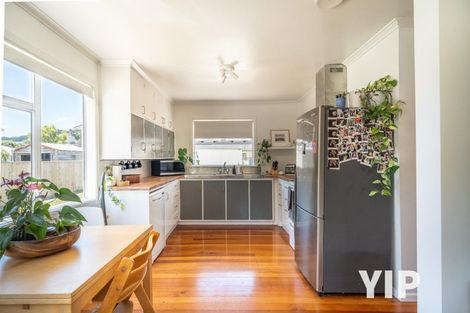 Photo of property in 38 Beauchamp Street, Tawa, Wellington, 5028