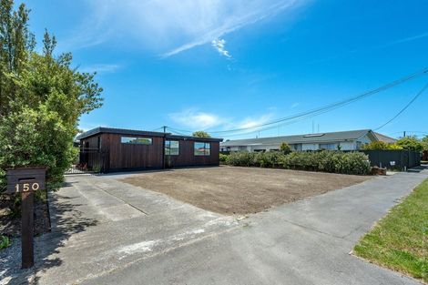 Photo of property in 150 Beach Road, North New Brighton, Christchurch, 8083