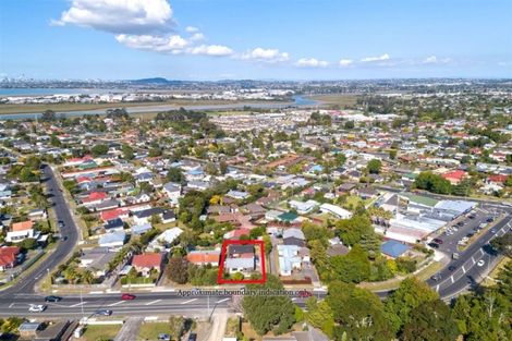 Photo of property in 1/159 Te Atatu Road, Te Atatu South, Auckland, 0610