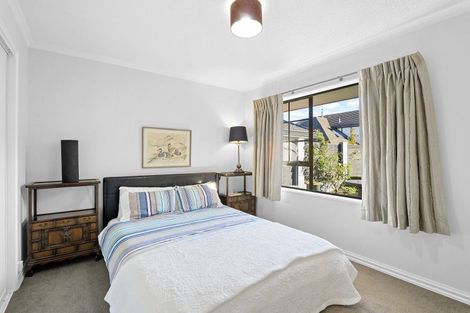 Photo of property in 2/84 Memorial Avenue, Ilam, Christchurch, 8053