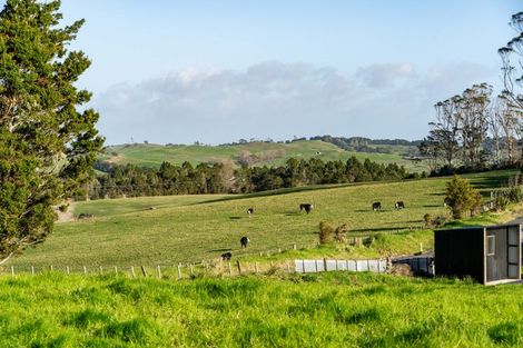 Photo of property in 1572b Millbrook Road, Taipuha, Paparoa, 0571