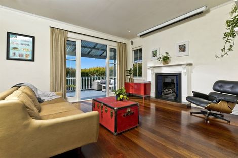 Photo of property in 2/4 Georgia Terrace, Albany, Auckland, 0632