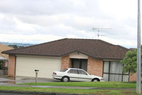Photo of property in 46 Lexington Drive, Botany Downs, Auckland, 2010