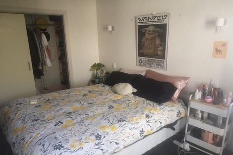 Photo of property in 1 Hadfield Terrace, Kelburn, Wellington, 6012