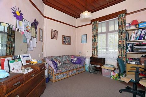 Photo of property in 16 Rira Street, Marton, 4710