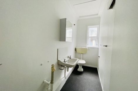 Photo of property in 512 Adelaide Road, Berhampore, Wellington, 6023