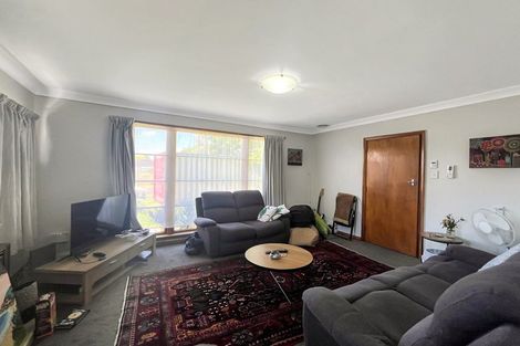 Photo of property in 2 Hendon Place, West End, Palmerston North, 4412
