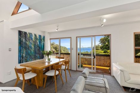 Photo of property in 3 Whiorau Grove, Lowry Bay, Lower Hutt, 5013