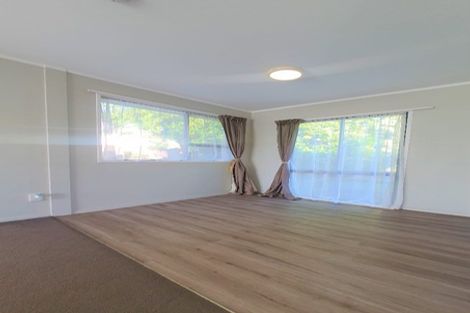 Photo of property in 55 Larissa Avenue, Henderson, Auckland, 0610