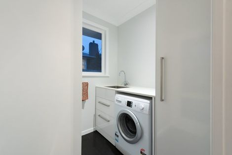 Photo of property in 86 Bellevue Road, Brookfield, Tauranga, 3110