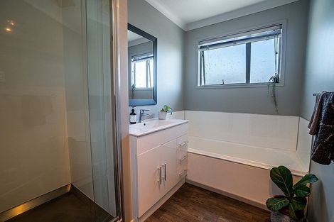 Photo of property in 20 Glamis Avenue, Bell Block, New Plymouth, 4312