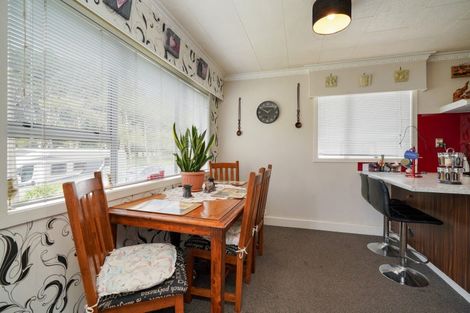 Photo of property in 206 Kelvin Street, Avenal, Invercargill, 9810