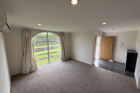 Photo of property in 10 Jezero Drive, Massey, Auckland, 0614
