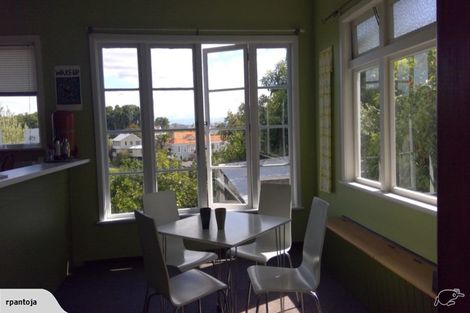 Photo of property in 4 Coleman Terrace, Hospital Hill, Napier, 4110