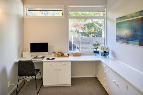 Photo of property in 27 Cheviot Road, Lowry Bay, Lower Hutt, 5013