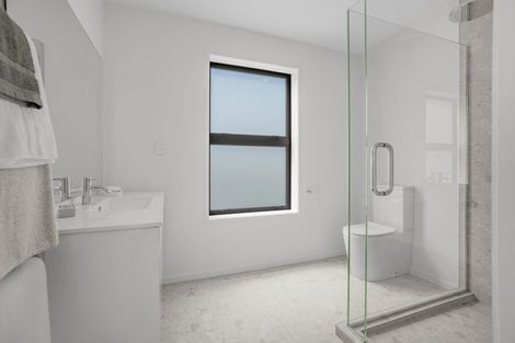 Photo of property in 2/10 Pascoe Avenue, Paremata, Porirua, 5026