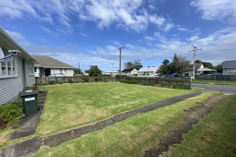 Photo of property in 34 Matipo Street, Castlecliff, Whanganui, 4501