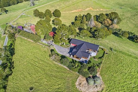 Photo of property in 18 Pataua Road North, Whareora, Whangarei, 0175