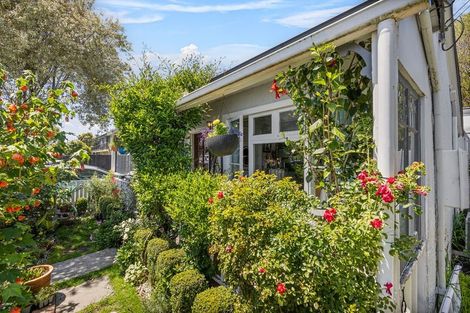 Photo of property in 40 Hargest Crescent, Sydenham, Christchurch, 8023