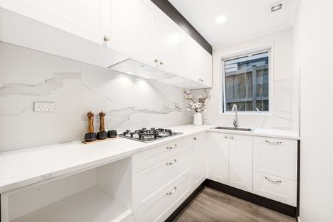 Photo of property in 21 Lime Hill Rise, Flat Bush, Auckland, 2019