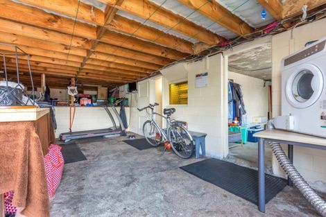 Photo of property in 11 Walden Place, Mangere East, Auckland, 2024
