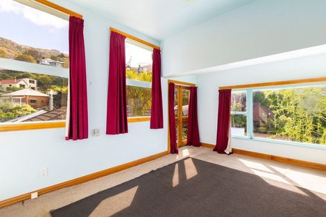 Photo of property in 13 Hawkhurst Road, Lyttelton, 8082