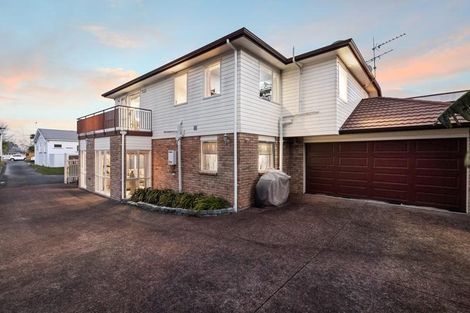 Photo of property in 2a Wattle Street, New Lynn, Auckland, 0600