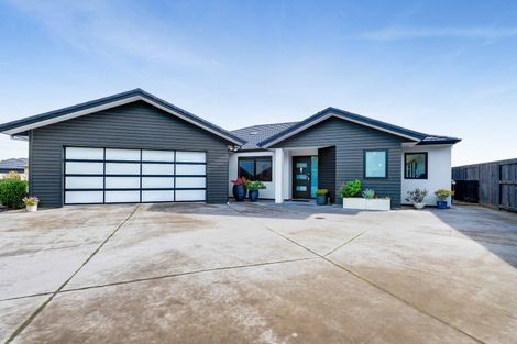 Photo of property in 4 Cessna Lane, Glen Avon, New Plymouth, 4312