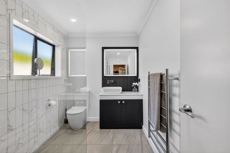 Photo of property in 18 Milbrook Place, Chartwell, Hamilton, 3210