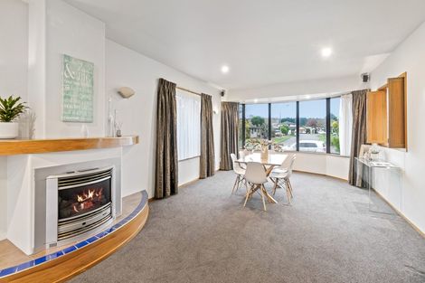 Photo of property in 22 Broadhaven Avenue, Parklands, Christchurch, 8083