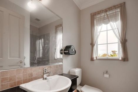 Photo of property in 470 Waitoki Road, Wainui, Silverdale, 0994