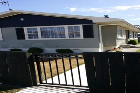 Photo of property in 3 Dakota Grove, Totara Park, Upper Hutt, 5018