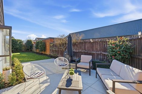 Photo of property in 3/118a Sawyers Arms Road, Northcote, Christchurch, 8052