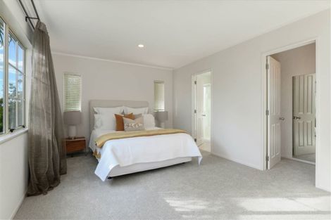 Photo of property in 5a Luana Way, Bucklands Beach, Auckland, 2014