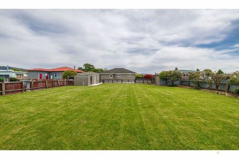 Photo of property in 51 Rhodes Street, Waimate, 7924
