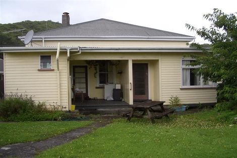 Photo of property in 36 Shakespeare Street, Greymouth, 7805