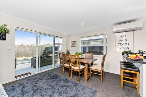 Photo of property in 7 Leet Crescent, Papamoa Beach, Papamoa, 3118