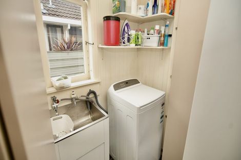 Photo of property in 16 Rata Street, Roslyn, Palmerston North, 4414